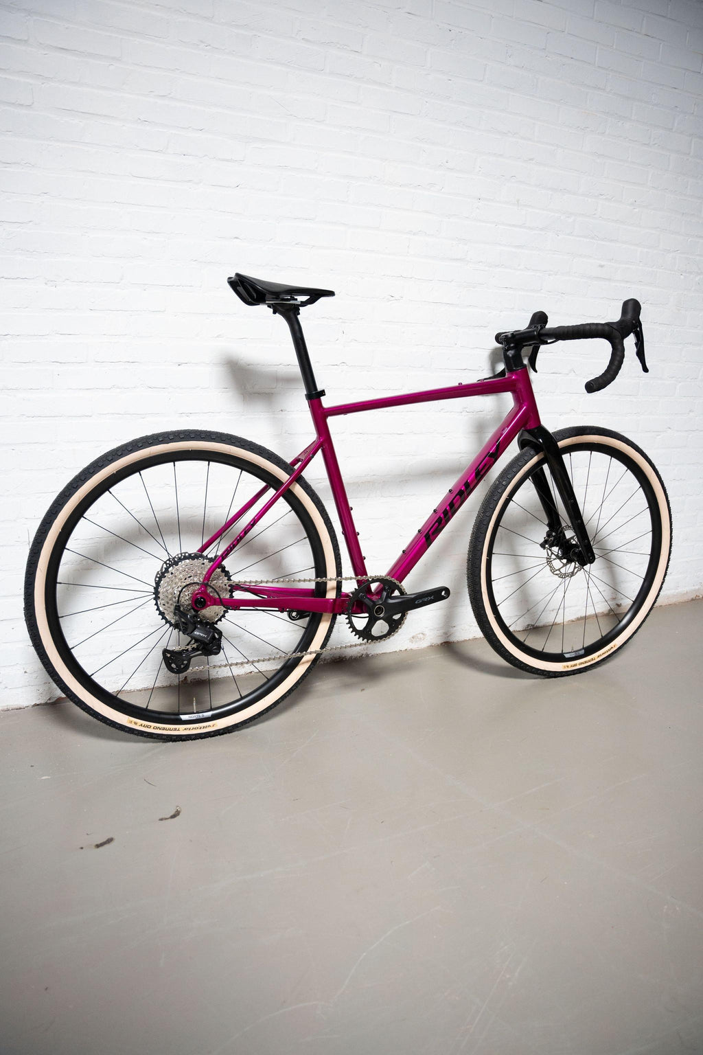 Kanzo Adventure Alu GRX400 2x Gravel Bike - Jazzberry Jam