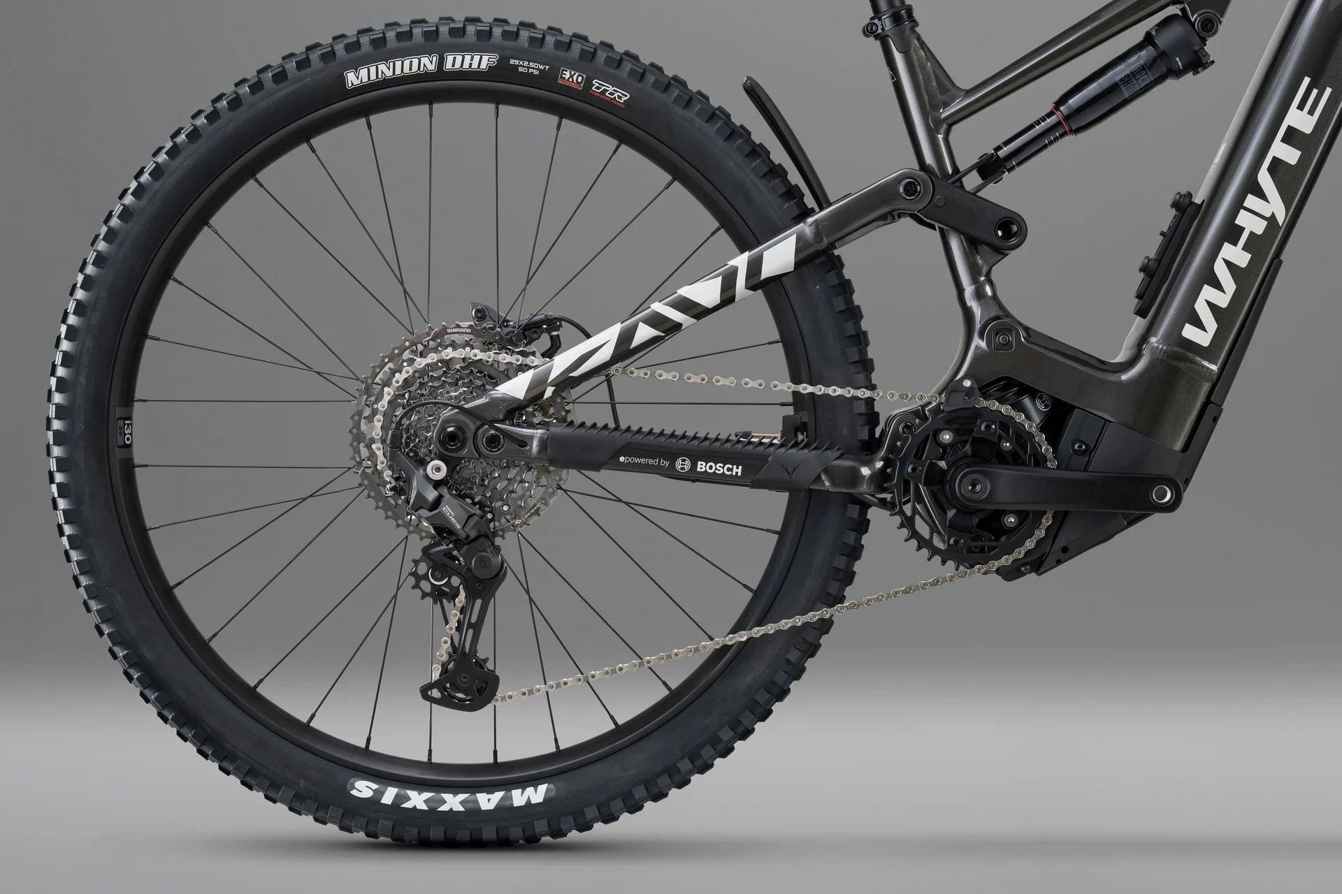 Kado S Mountain E-Bike - Black / Silver