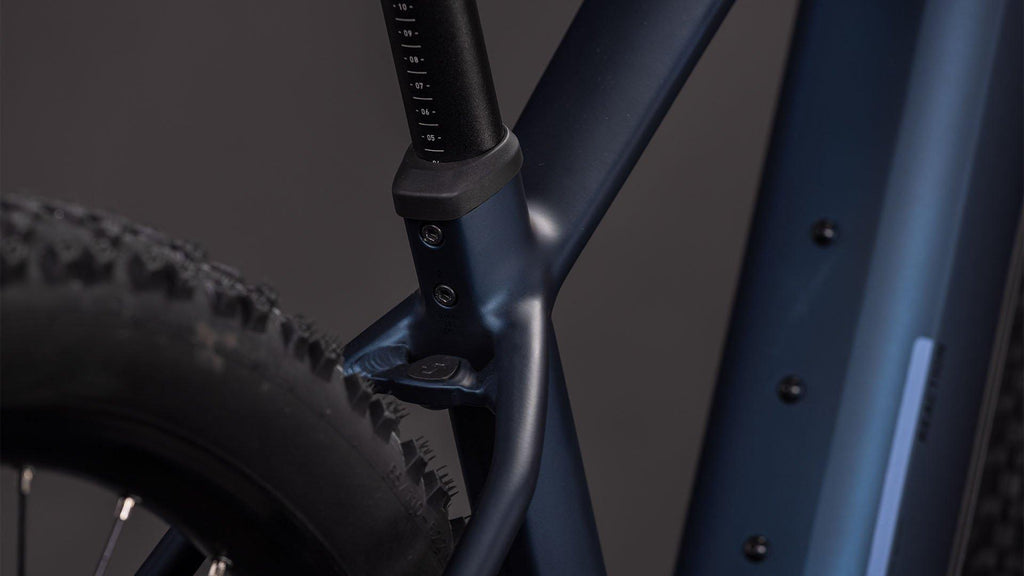 Reaction Hybrid Performance 600 Mountain E-Bike - Navy