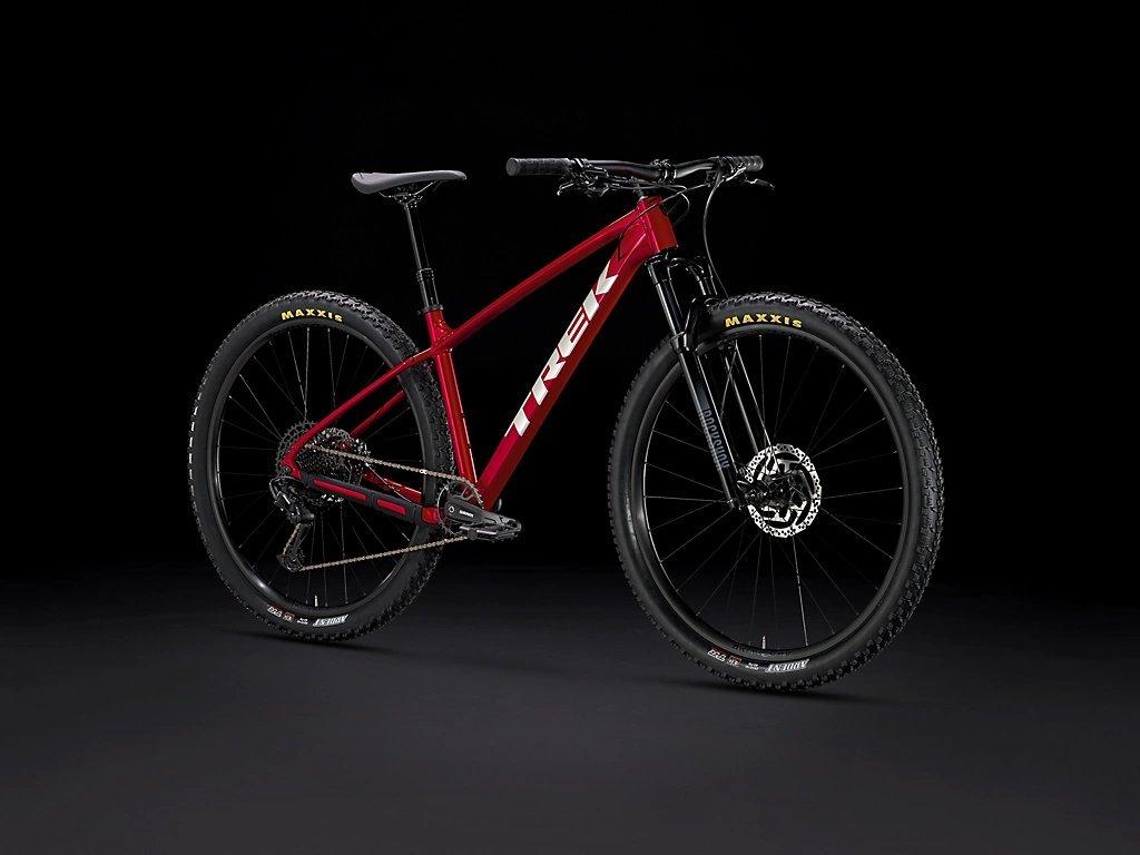 Marlin 8 Gen 3 Mountain Bike - Crimson