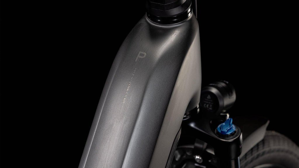 Kathmandu Hybrid Pro 800 E-Bike - Slab Grey/Chrome