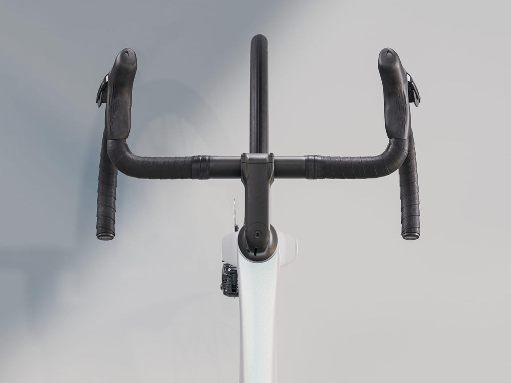 Madone SL 6 Gen 8 Road Bike - White