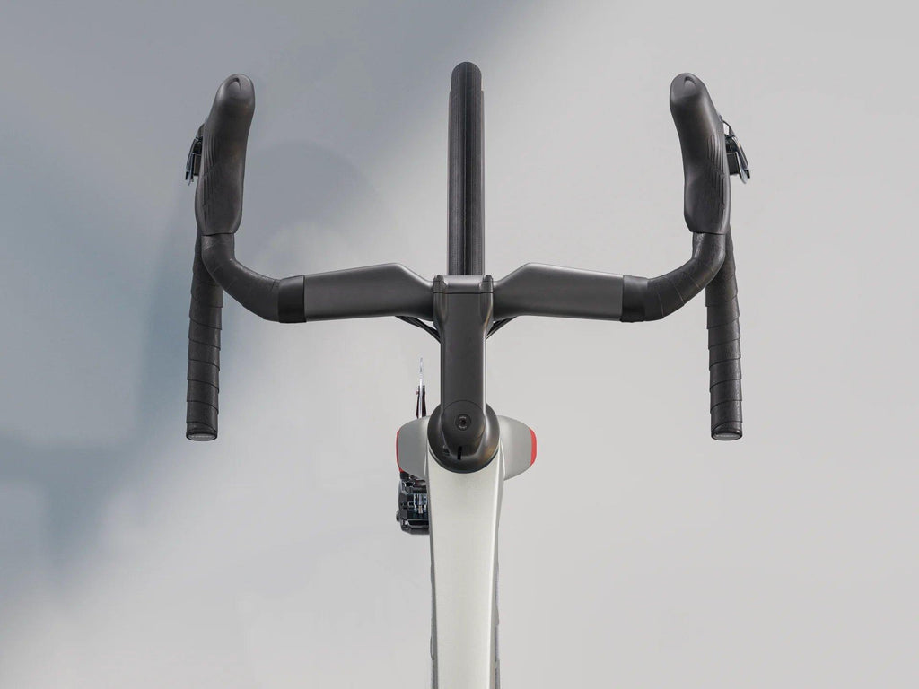 Madone SL 7 Gen 8 Road Bike - Grey