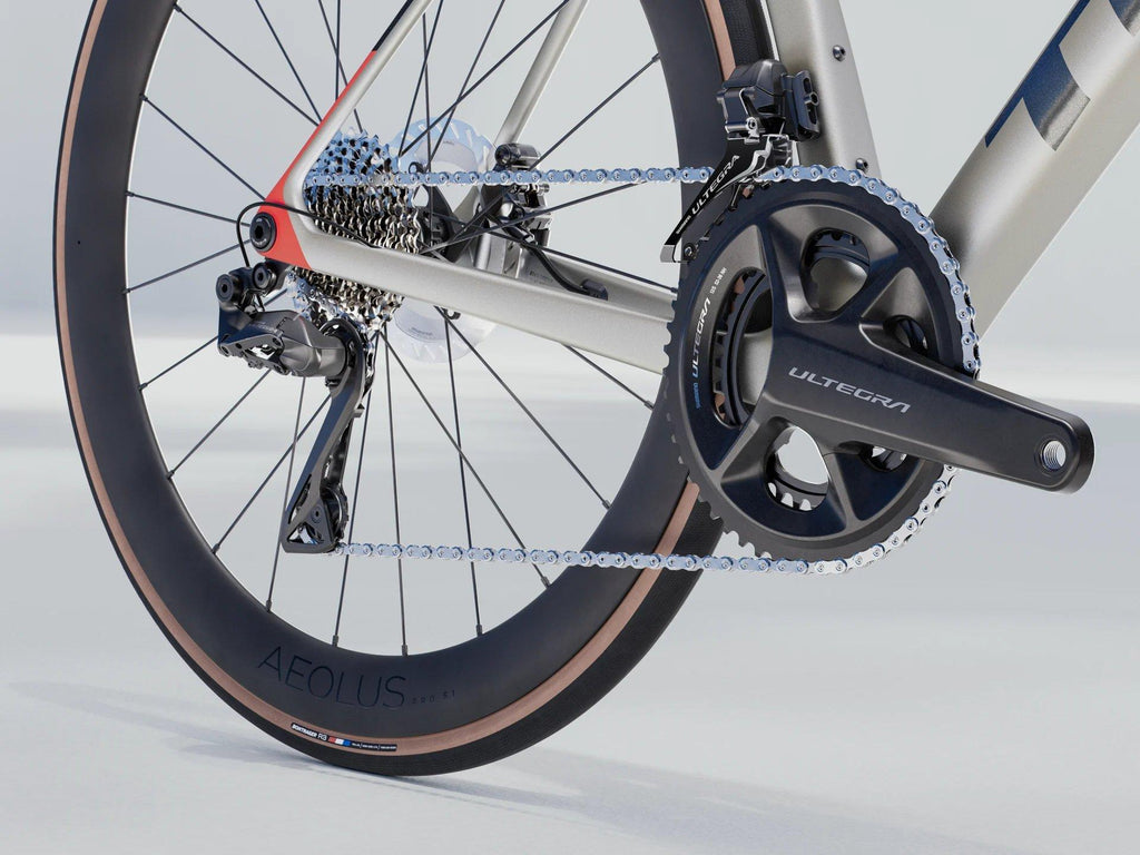 Madone SL 7 Gen 8 Road Bike - Grey