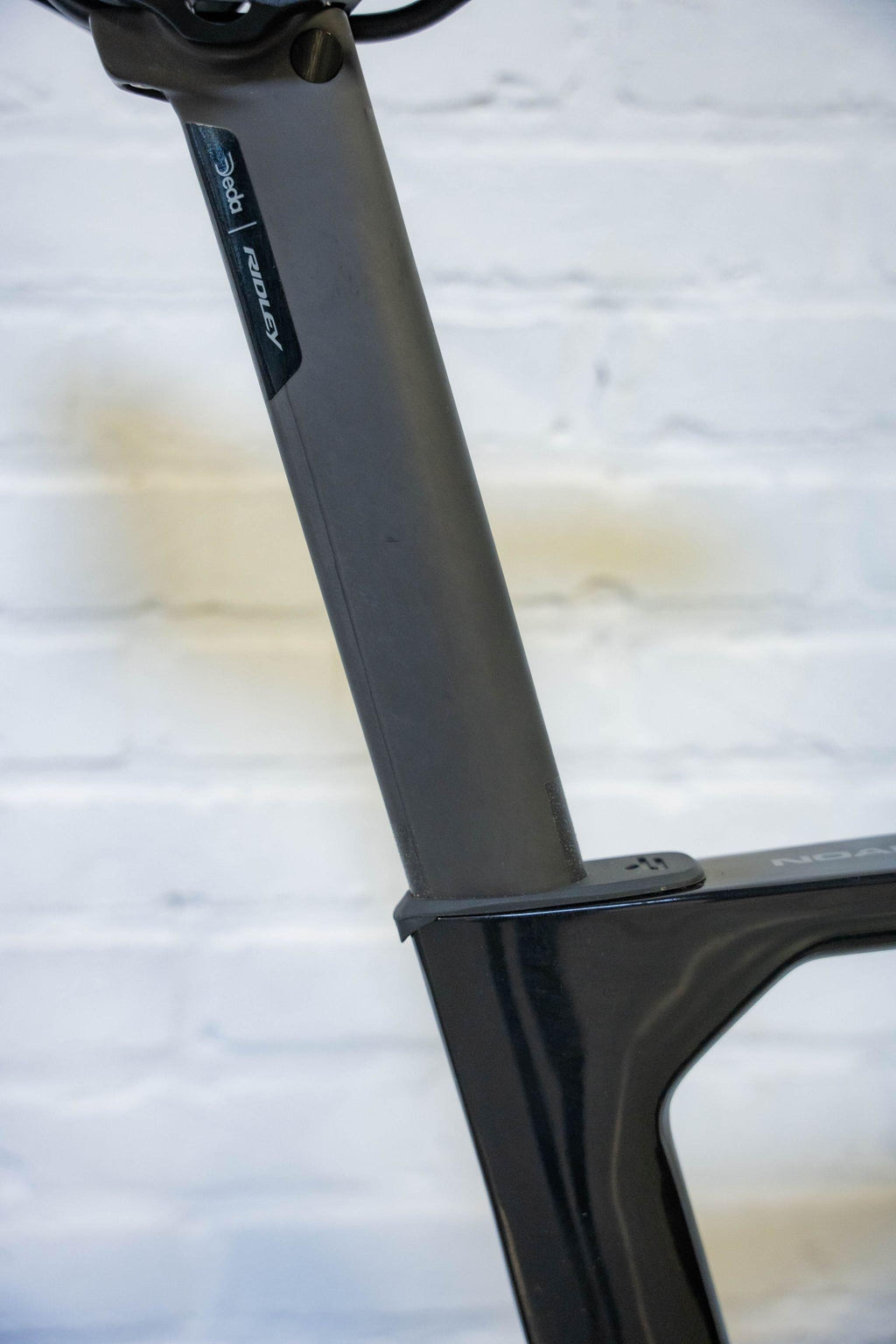 Noah 3.0 Ultegra Di2 2x12 Road Bike - Black