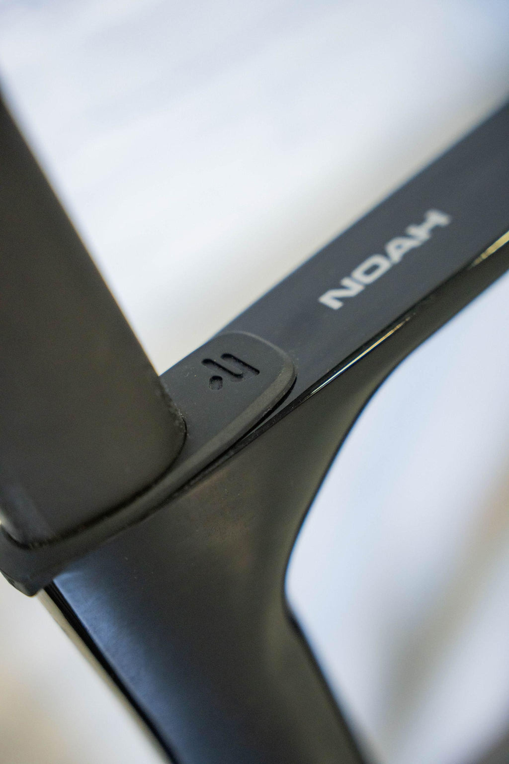 Noah 3.0 Ultegra Di2 2x12 Road Bike - Black