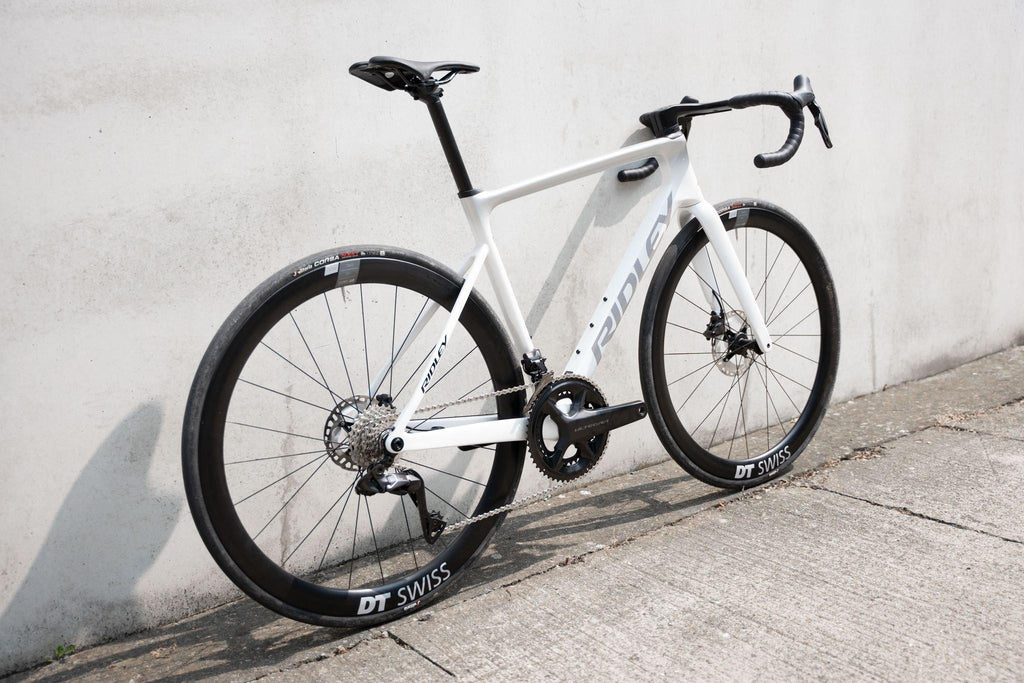 Falcn 105 Di2 Road Bike - White