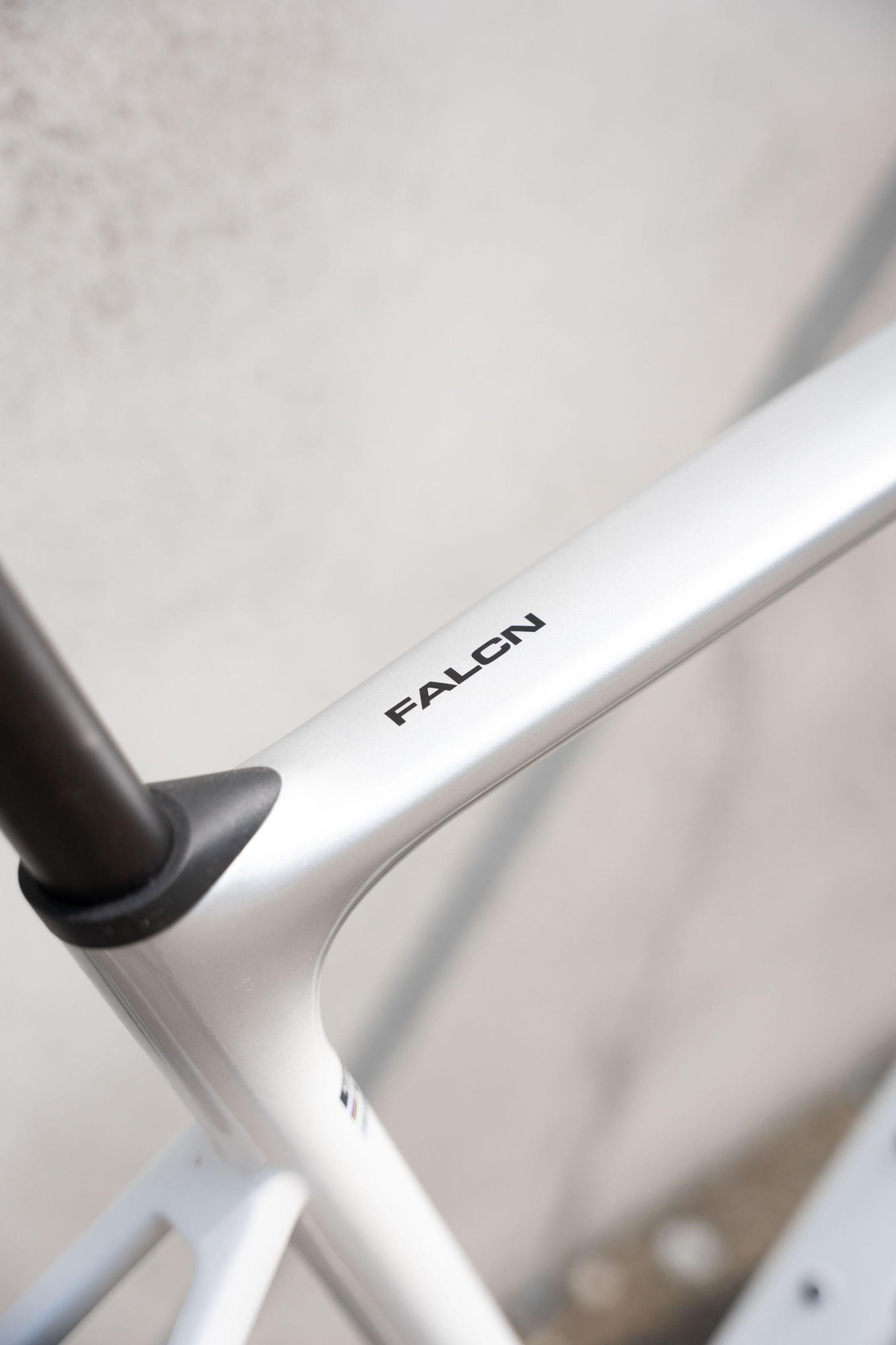 Falcn 105 Di2 Road Bike - White