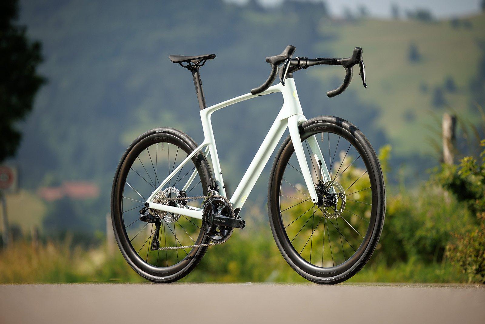 Scott Addict 30 Road Bike - Green | Tiso