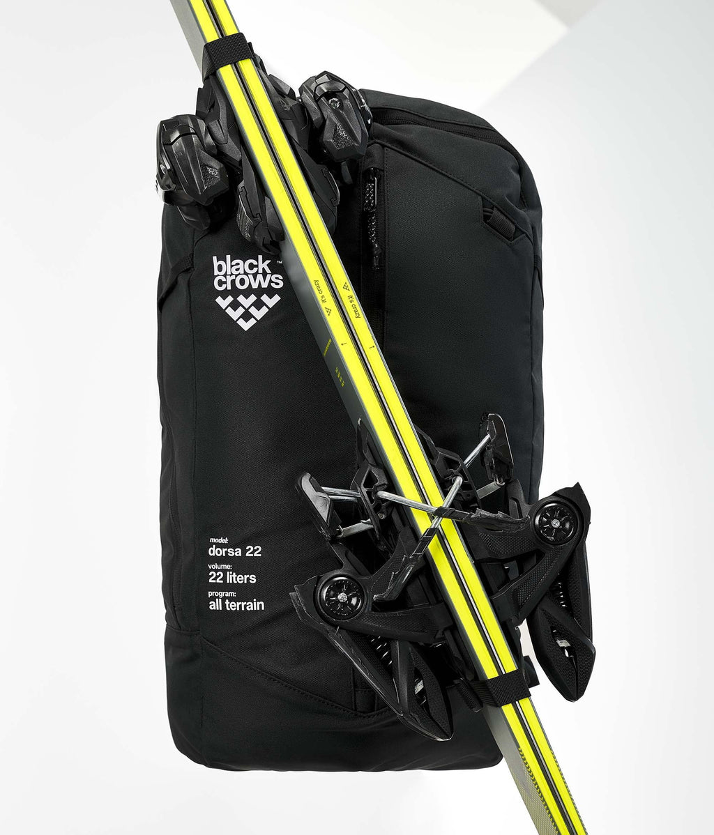 Dorsa 22L Backpack - Black / White