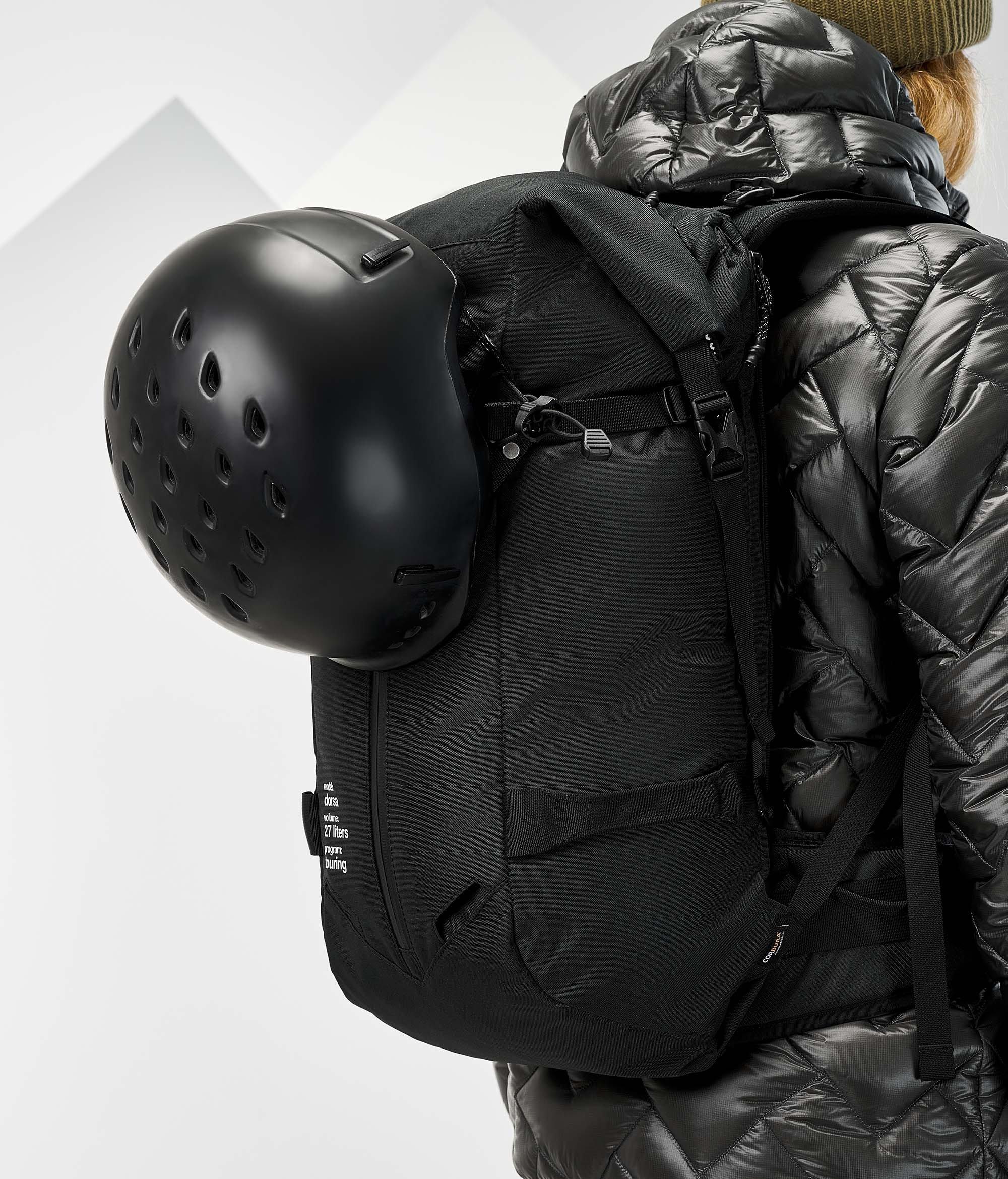 Dorsa 27L Backpack - Black / White