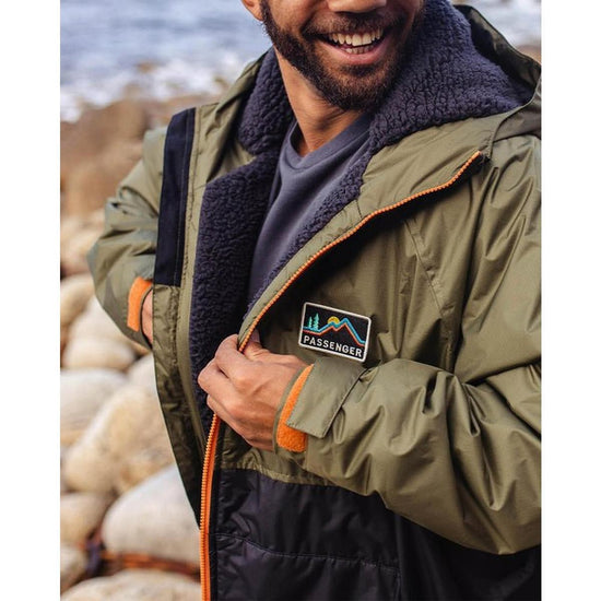 Unisex Roaming Changing Robe - Black/Khaki