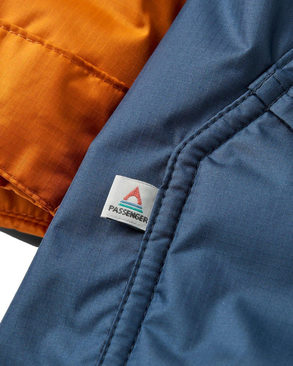 Unisex Waves Sherpa Lined Changing Robe - Orange/Blue