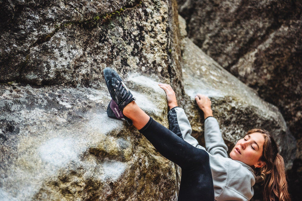 Unisex Instinct VS-R LV Climbing Shoes - Black