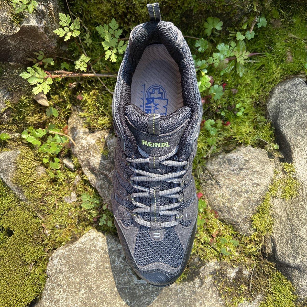 Men's Respond GORE-TEX Walking Shoes - Grey / Yellow