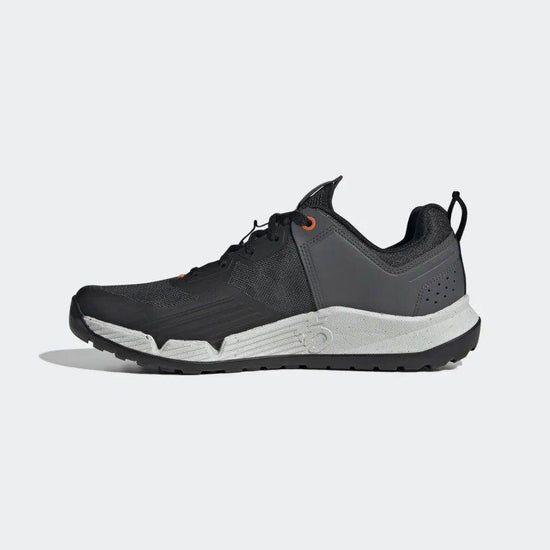 Men's Trailcross XT Shoes - Core Black / Cloud White / Grey Six